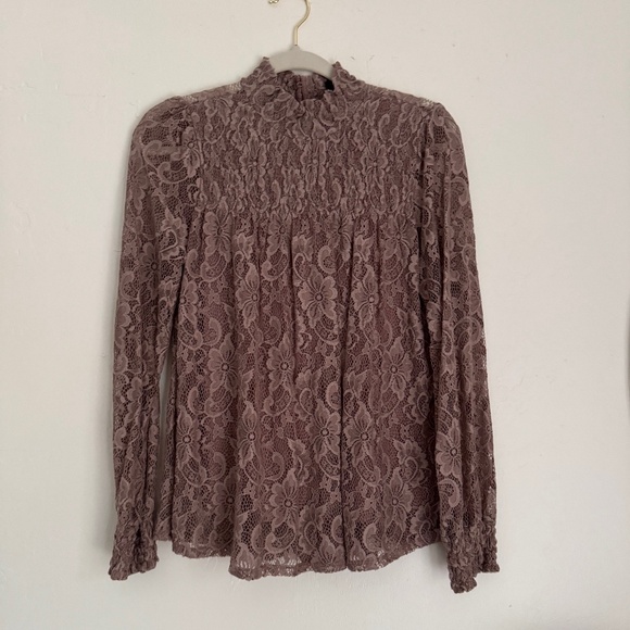 Cable & Gauge Pink Lace Overlay Top | Size M - Picture 1 of 7